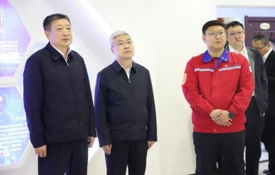 黑龍江省委副秘書(shū)長(zhǎng)王輝蒞臨寶泰隆參觀調(diào)研