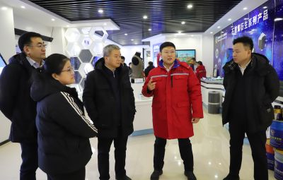 中國建設(shè)銀行黑龍江省分行黨委書記、行長王東一行到寶泰隆走訪調(diào)研